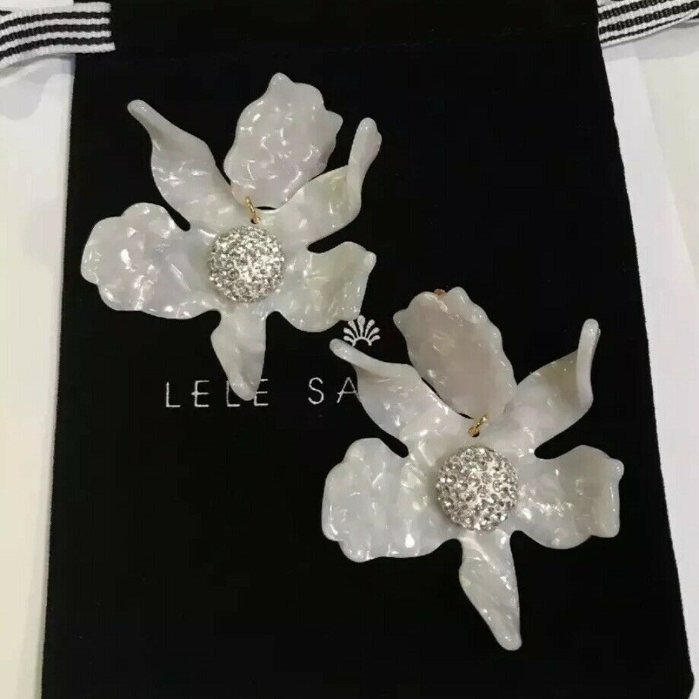 NEW Post Back LeLe Sadoughi Crystal Lily Earrings